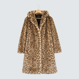 Lav | Kaput s uzorkom leoparda